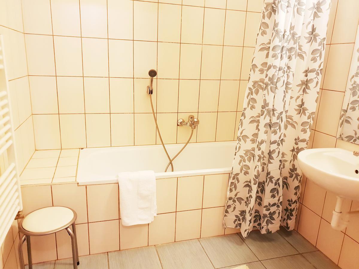 Vagabond Apartman 미슈콜츠 외부 사진